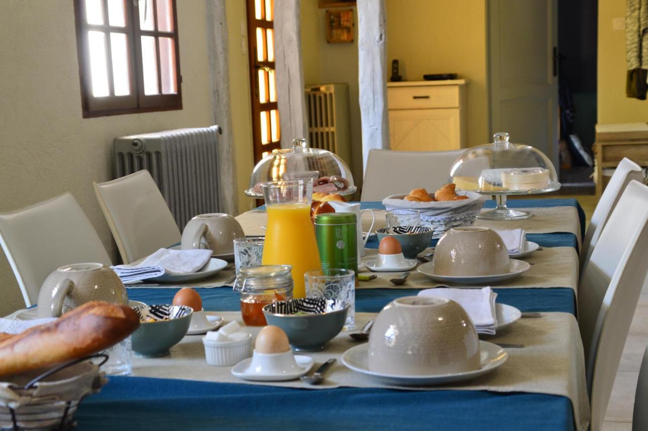 LA MAISON DE TRIBOULET Chambres et table d'hôtes Pocé-sur-Cisse Extérieur photo
