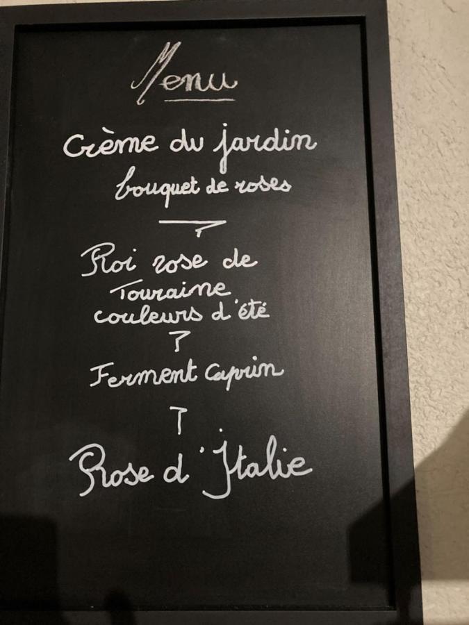 LA MAISON DE TRIBOULET Chambres et table d'hôtes Pocé-sur-Cisse Extérieur photo